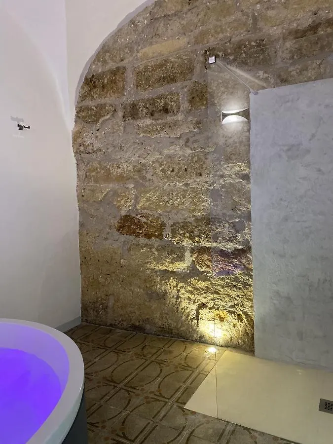Settegrana Suite Con Vasca Idromassaggio チーニジ 0*,